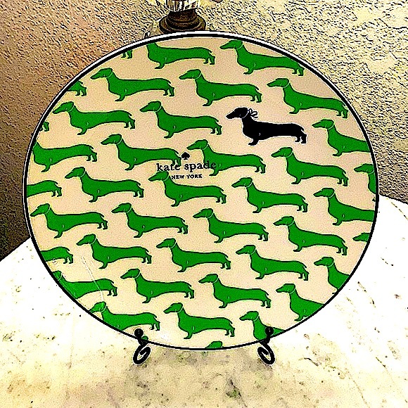 KATE SPADE LENOX WICKFORD DACHSHUND GREEN ACCENT LUNCHEON PLATE NEW 9 IN… - Picture 4 of 6